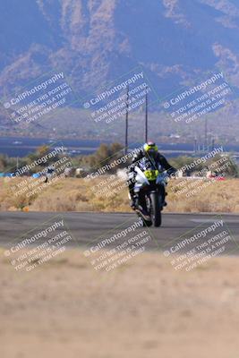 media/Dec-17-2023-CVMA (Sun) [[bf0c04832d]]/Race 2 Amateur Supersport Open/